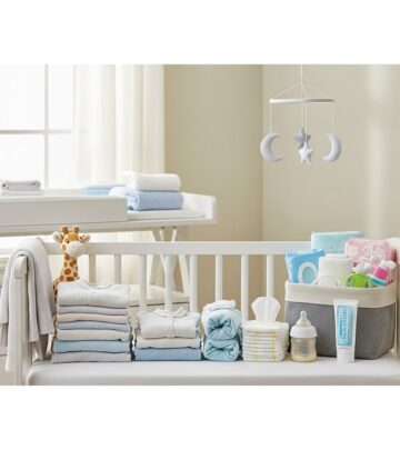 Master your baby registry with expert tips and strategies for getting everything you need.